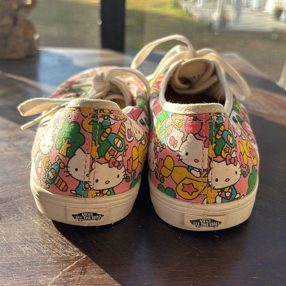 Vans Hello Kitty Patterned Sneakers - Picture 4 of 8